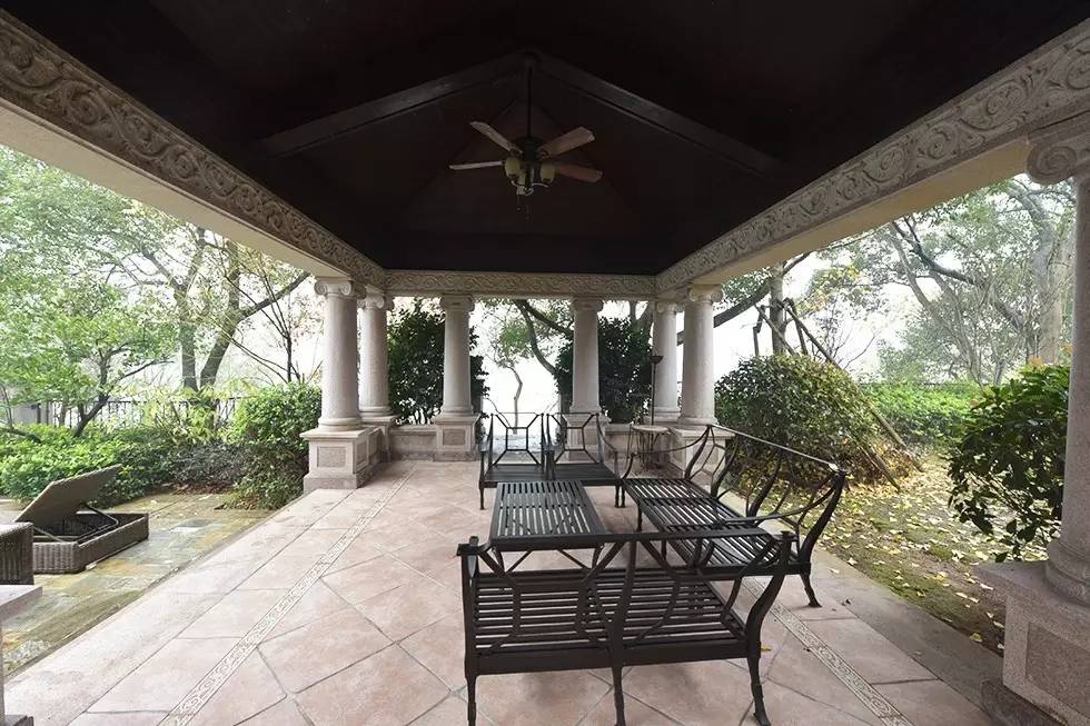 西湖向西30公里，有人用5个岛造了个意大利小镇