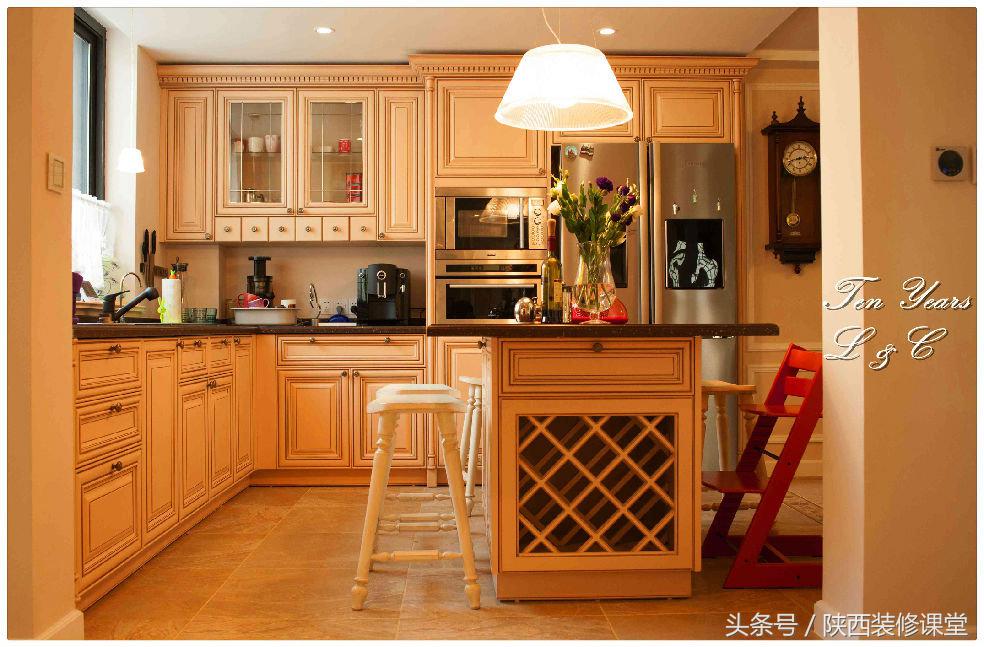 结婚已经十年，十年给老婆的礼物就是这套不大不小的房子