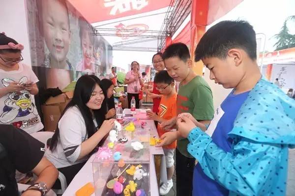 你参加过哪些社会活动和收获,你参与过的一次风俗活动作文