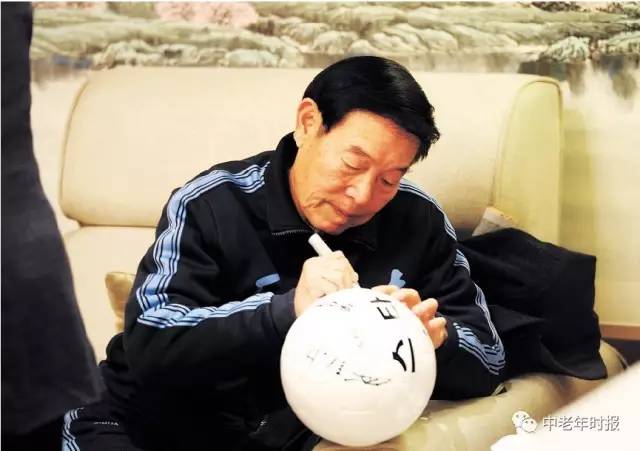 天津足球队六十“周岁”了中国足坛名宿津门再聚首