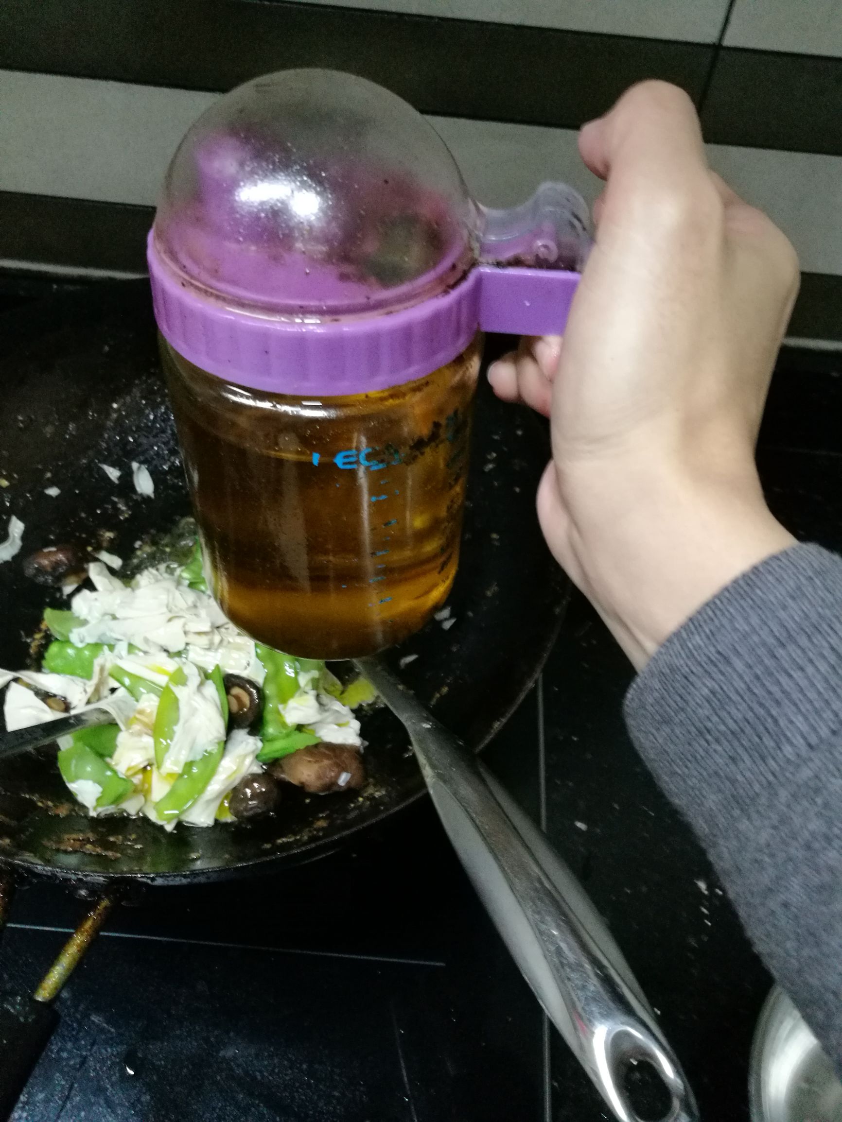 正宗香菇肉酱面,粉丝香菇包子的做法视频