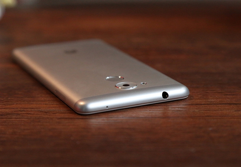 华为畅享6s的详细参数,全金属千元手机性价比