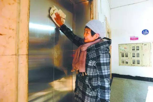 小区电梯超过15年了怎么办,老小区电梯坏了怎么办