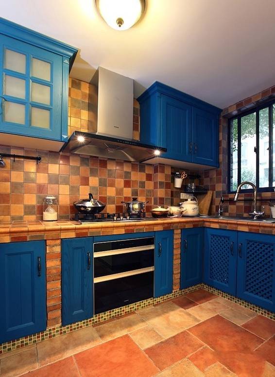 定制橱柜和砌砖做的哪个便宜,砖砌橱柜真的便宜又好用吗