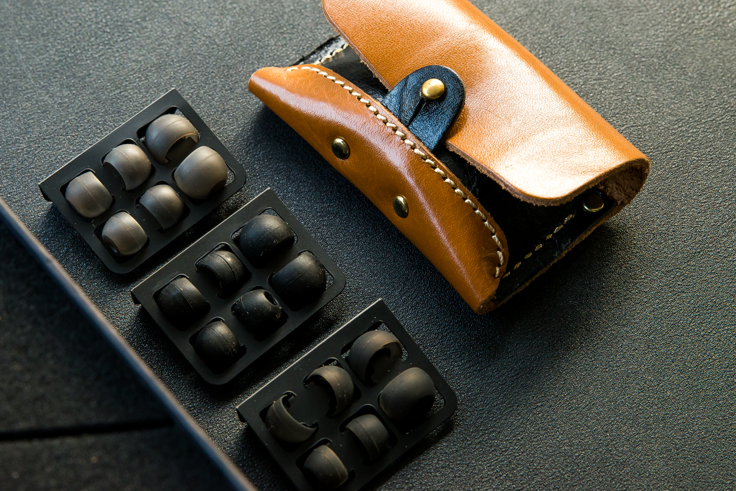 造型很酷的蓝牙耳机,造型好音效好的蓝牙耳机