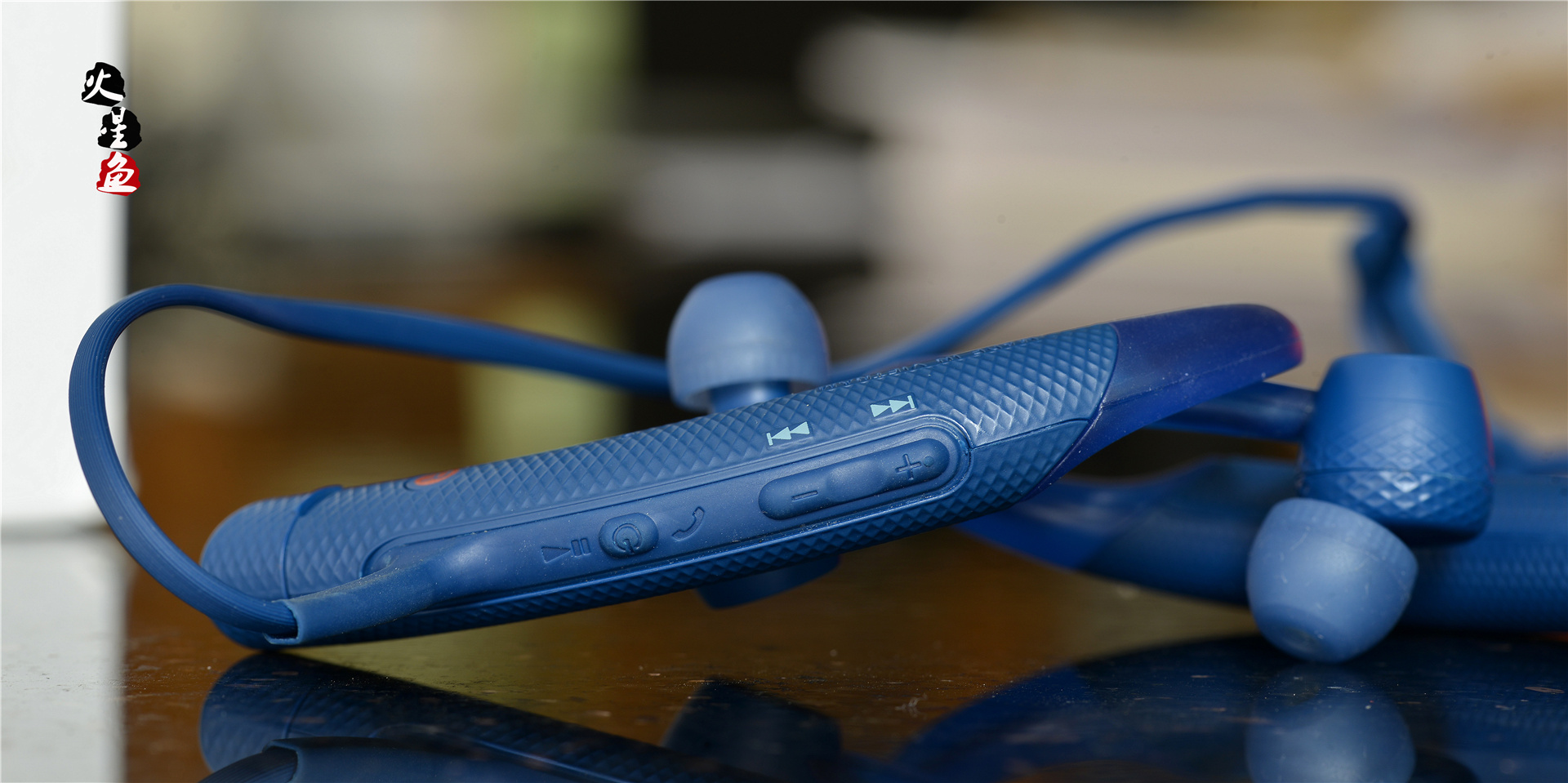 在信仰中运动——号称索尼最好的蓝牙运动耳机XB80BS开箱