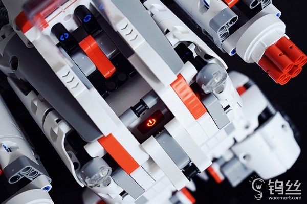 儿童大颗粒积木百变汽车机器人,米兔积木机器人履带机甲编程