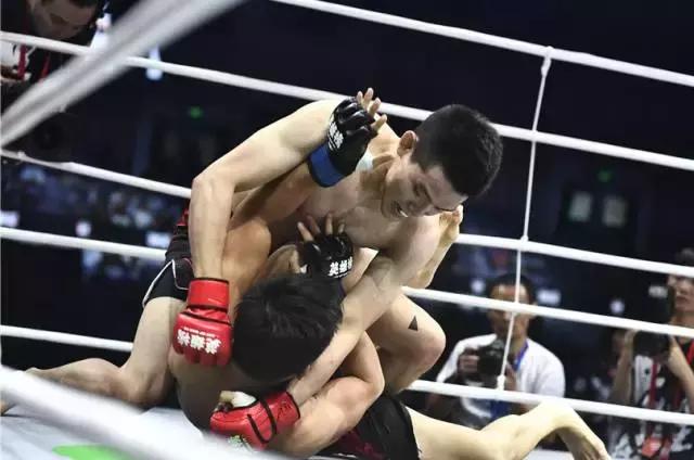 听说这场对决差点荣膺“英雄榜18最佳比赛”？