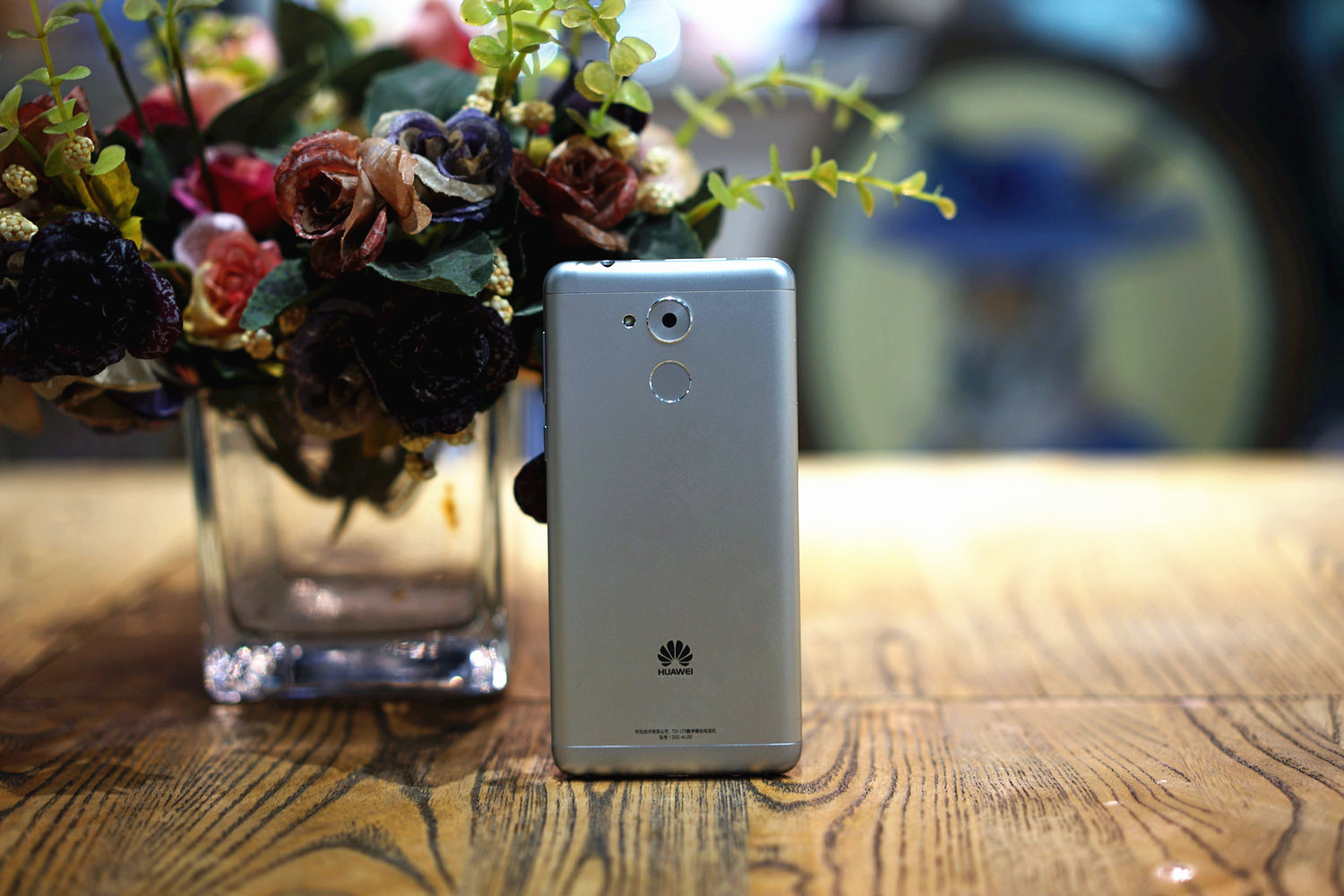 青年金属千元旗舰华为畅享6S测评