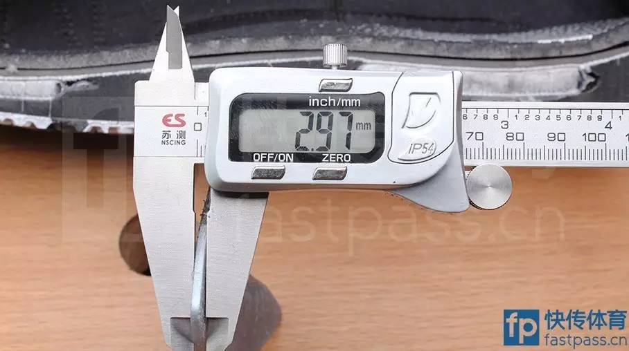 詹姆斯9ambassador,詹姆斯使节9适合后卫吗