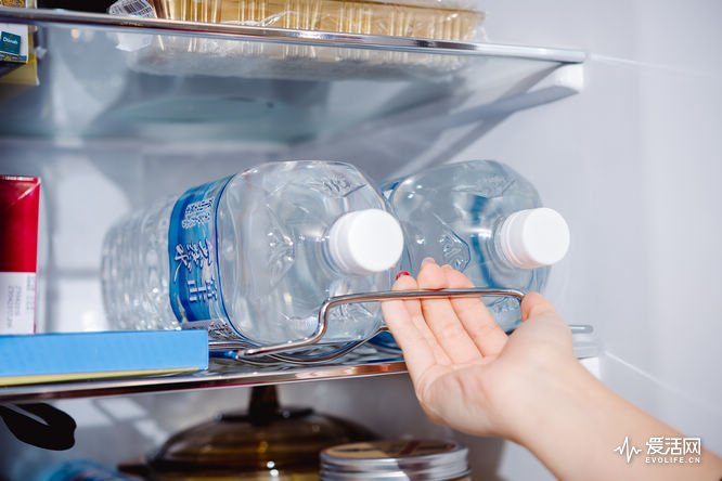 创维单开门三层冰箱尺寸,创维冰箱bcd-186d储水盒