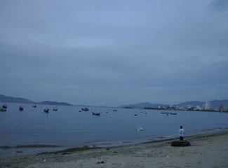 越南芽庄美丽的夜晚,越南芽庄的海上真美