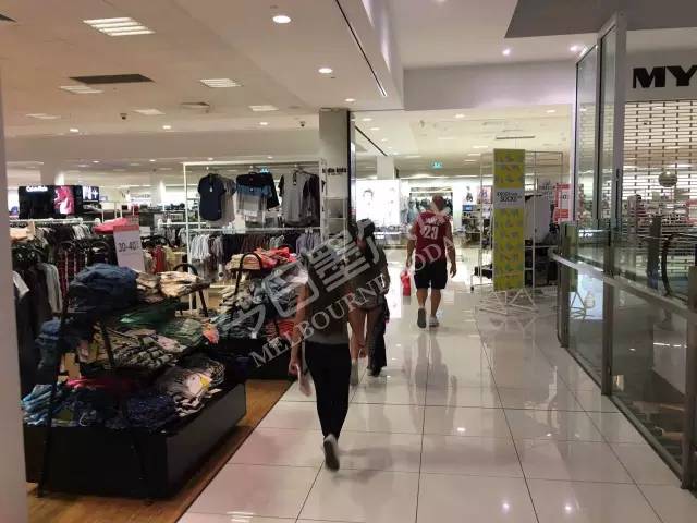 墨市BoxingDay现场:蔻驰5折!兰蔻YSL7折