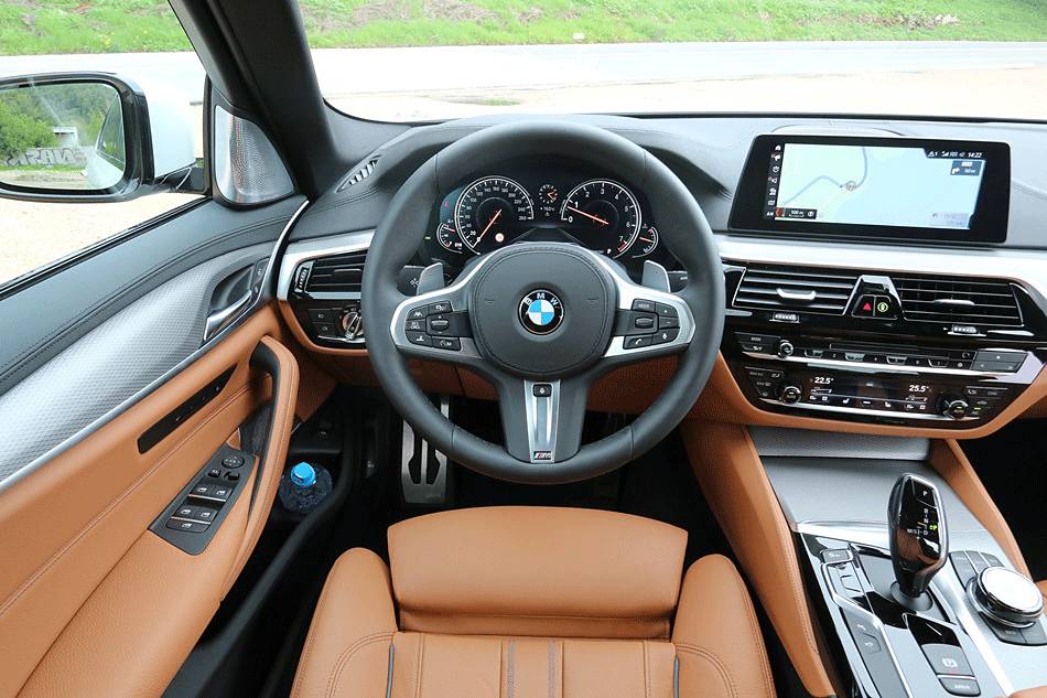 全新5系测评,试驾全新2018宝马5系