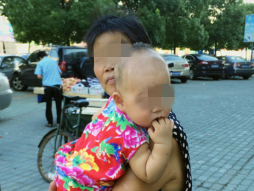 2岁女宝感染,2岁宝宝得妇科病