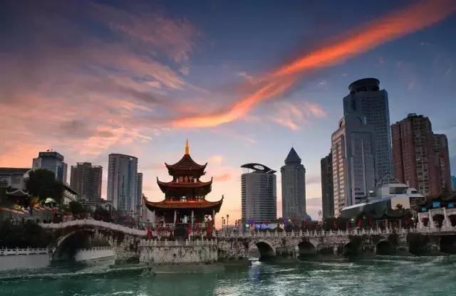 乘着高铁游云南,乘着高铁来旅游