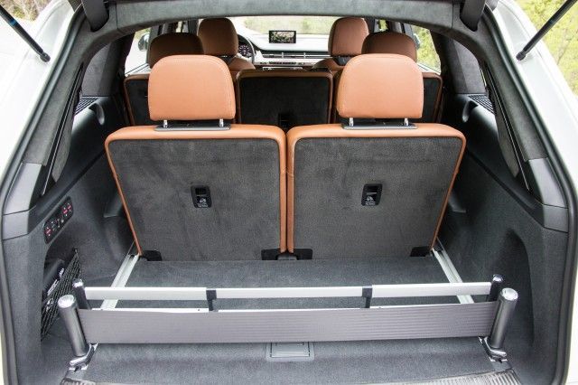 奥迪q7科技版平行进口,奥迪q72014款40tfsi运动型