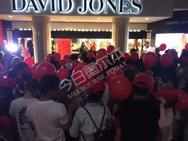 墨市BoxingDay现场:蔻驰5折!兰蔻YSL7折