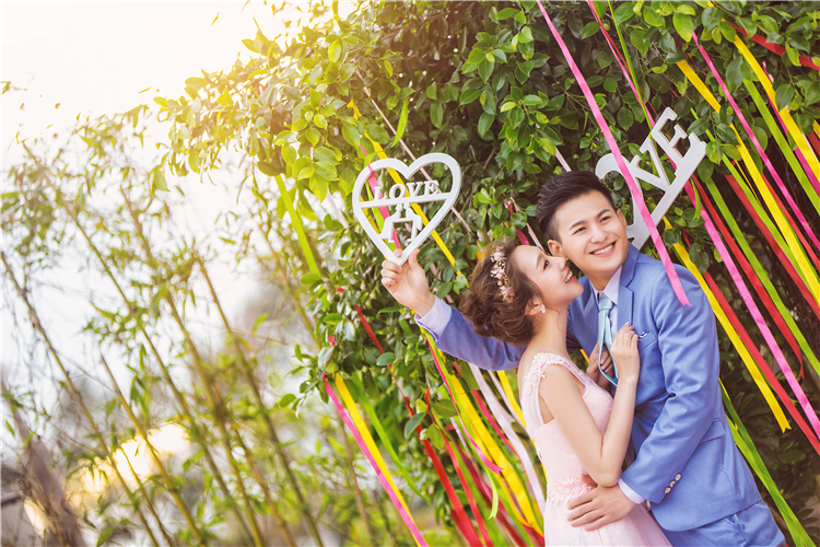 婚礼火热进行,婚礼活泼热场