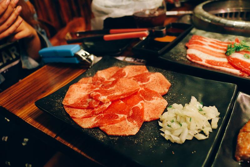 寒冬来袭温暖,冬日的温暖来自店里爆满