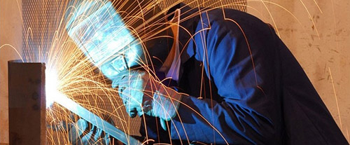 我是一名焊工有什么小活可以干,我是一名电焊工用英语怎么说