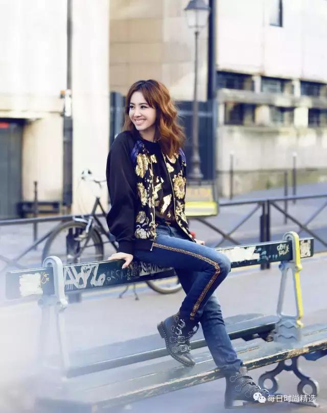 纵使她的情路坎坷，但她的时尚却让所有女人嫉妒
