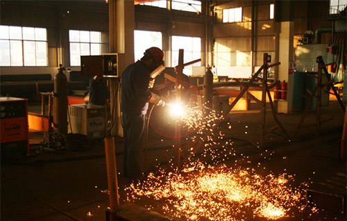 我是一名焊工有什么小活可以干,我是一名电焊工用英语怎么说