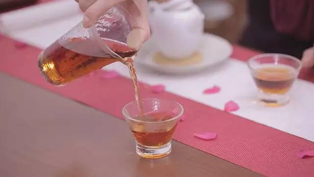 红茶红不红？用这个标准来判断茶质好坏靠谱么？