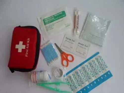 踢球起水泡了怎么办,踢球磨出水泡的原因