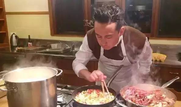 圣诞快乐！新年新启程，黄磊与你分享他的最优品质生活