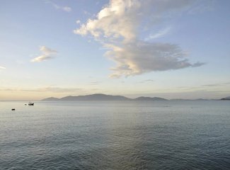 越南芽庄美丽的夜晚,越南芽庄的海上真美