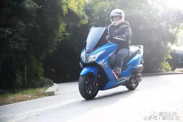 光阳赛艇250和三阳300怎么选,光阳赛艇250能换300缸头吗