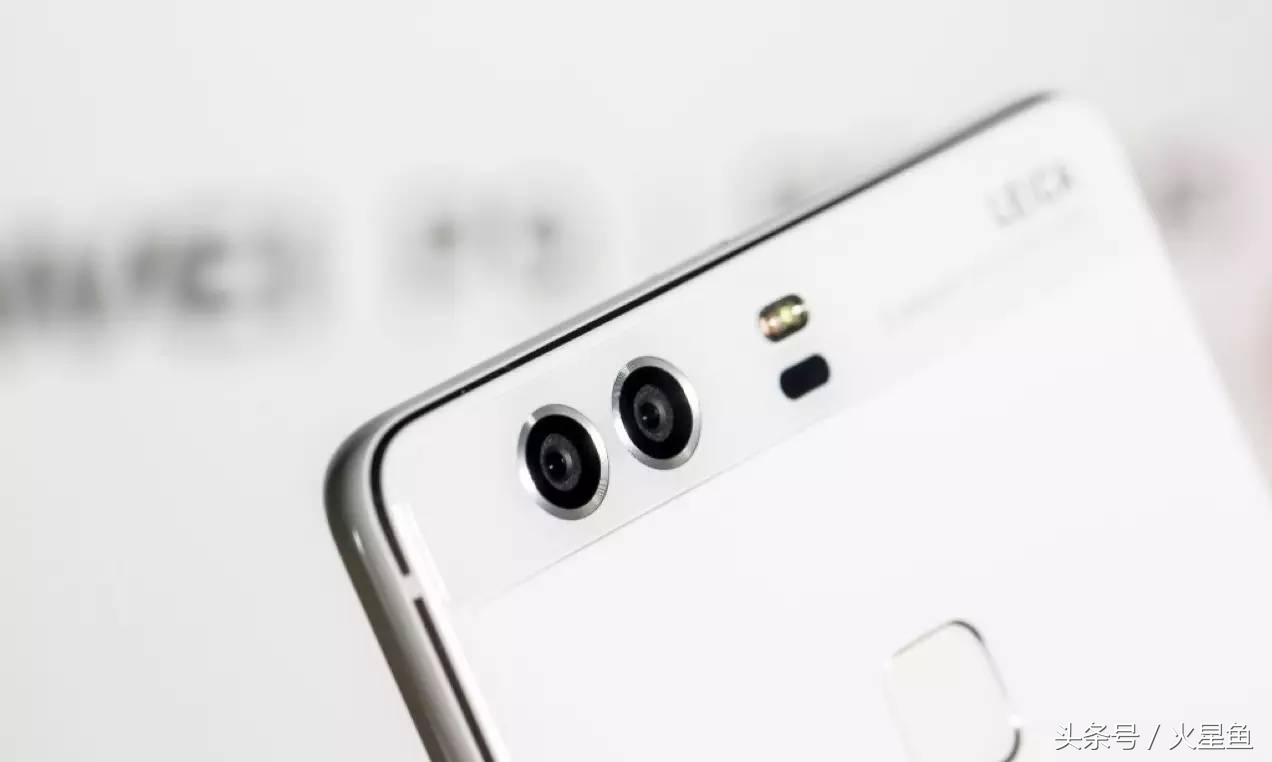 这台手机被评为年度最佳，拥有徕卡双摄，如今年后跳水至2299