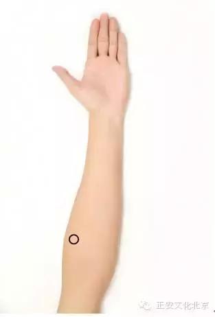 扁桃体炎有多能折磨人,慢性扁桃体炎是用药好还是切除好