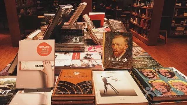 天津大悦城主题街区,天津和平大悦城复古街