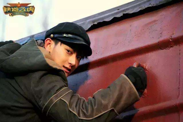 张艺兴和黄子韬同台,张艺兴和陈伟霆黄子韬跳舞