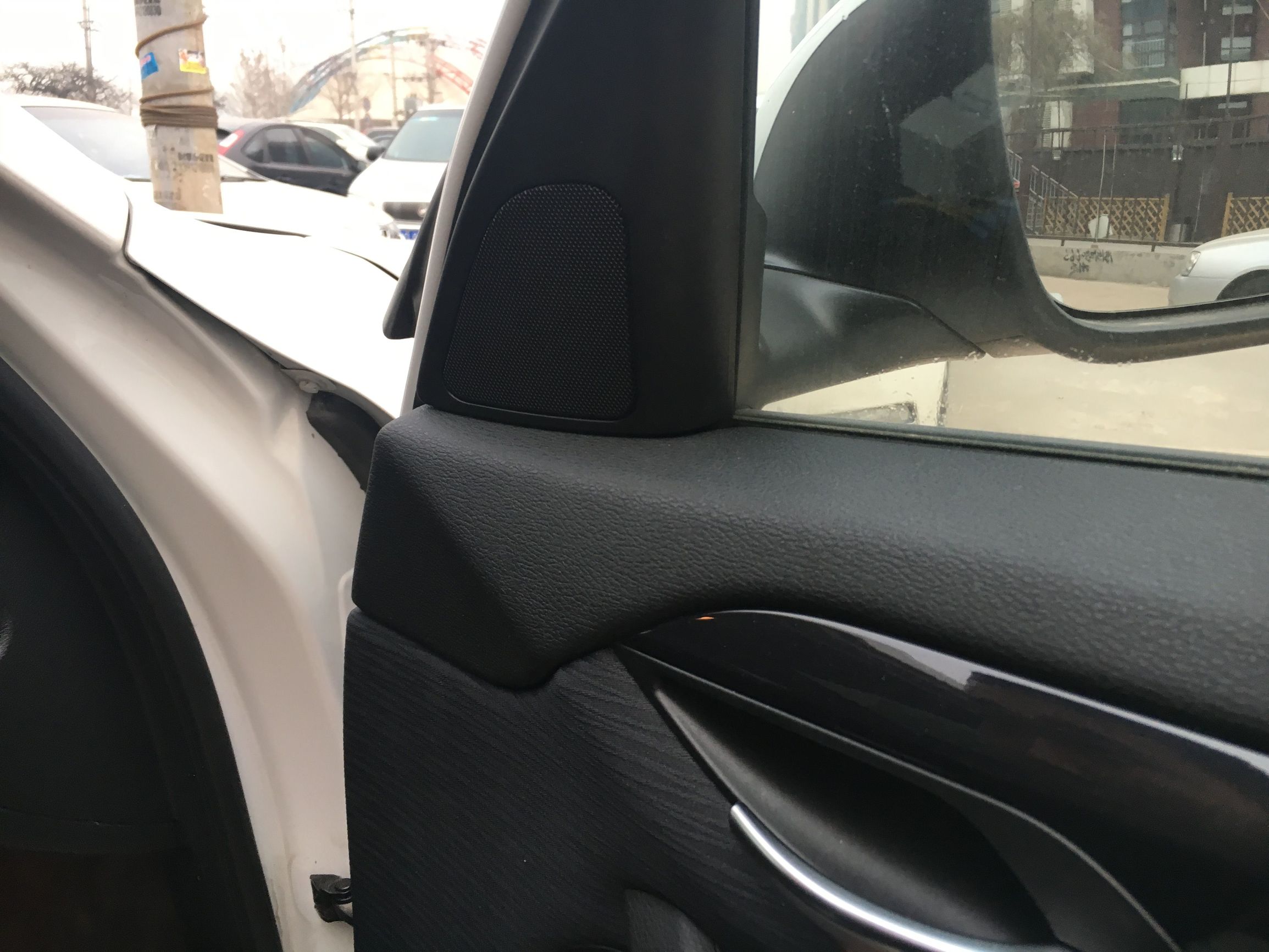 宝马x1音响无损改装教程,宝马x1改装哈曼卡顿多少钱