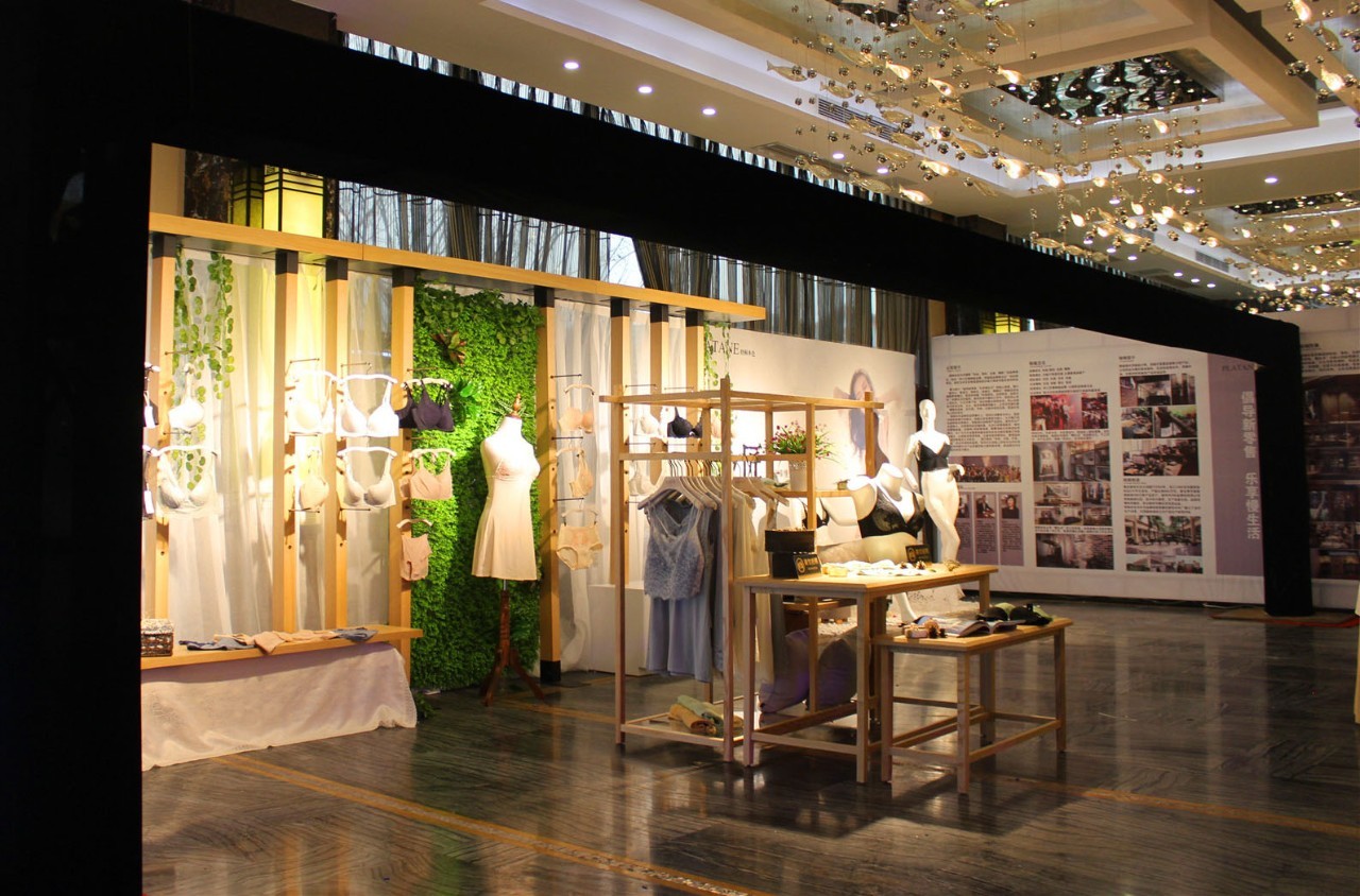 新突破、新改变！鑫金彩商贸2017新品首发暨战略峰会成功举行