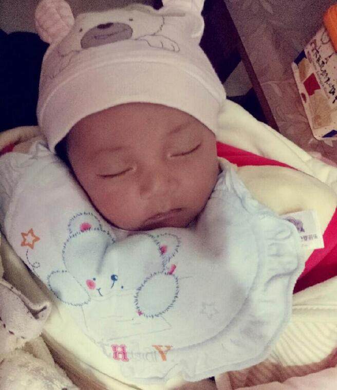 孕晚期羊水多胎儿偏大可以顺产吗,孕晚期羊水少最有效解决