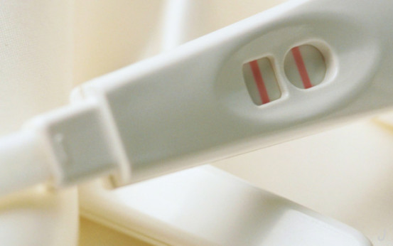 怀孕了会有哪些反应,怀孕会有来大姨妈的反应吗