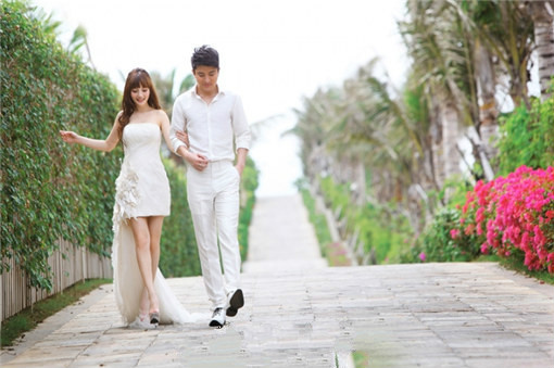 李小璐跟贾乃亮婚纱摄影照,李小璐贾乃亮的婚纱照