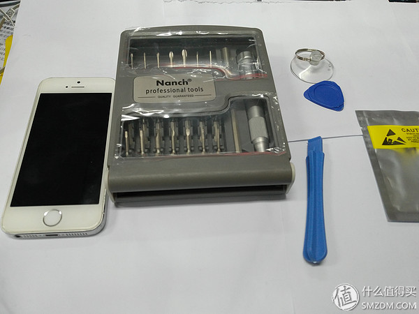 iphone5s摇动机身有响声,苹果手机振动失灵自己反复震动