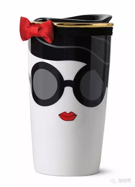 唯物｜情人节倒计时，去看50个潮牌出的超级碗纪念球，独一无二