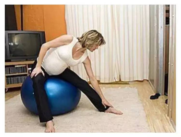 孕妇抽筋该怎么办,孕妇晚上小腿抽筋