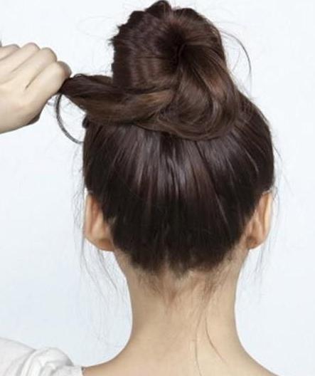 韩式蓬松丸子头扎法学生头发少,韩式盘发器懒人蓬松丸子头