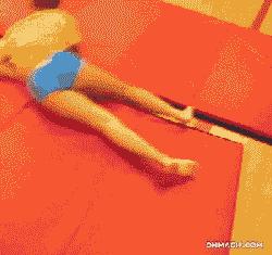 搞笑瑜伽球翻滚,瑜伽球搞笑