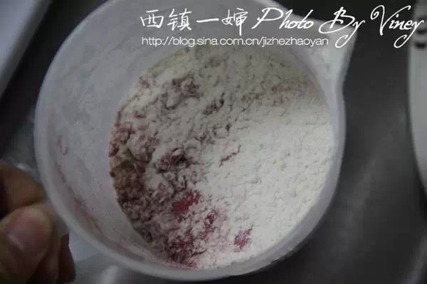 和宝宝一起做简单小熊饼干的面点,做美食的小熊饼干