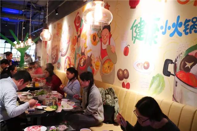 南宁15元自助小火锅,南宁旋转小火锅