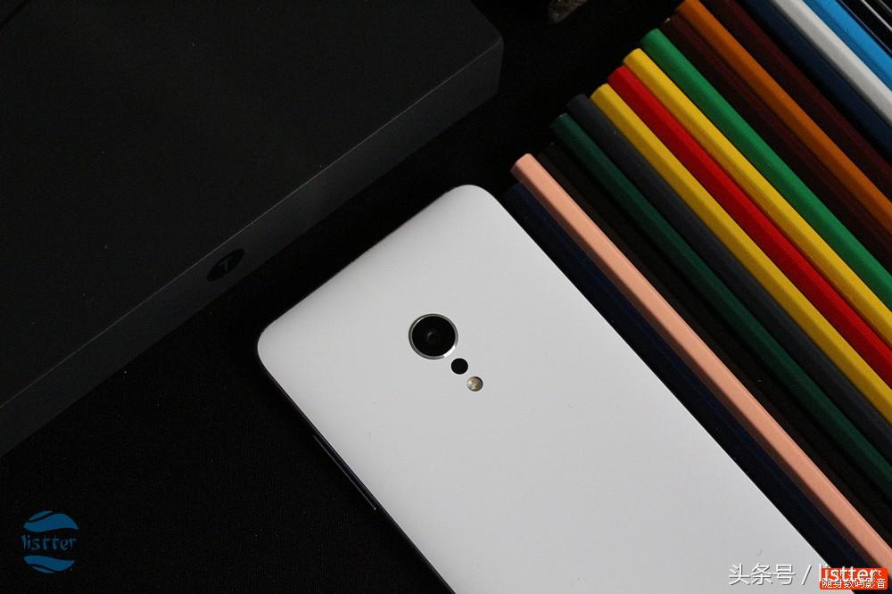 为信仰充值究竟值不值?看镜面不锈钢版锤子M1L测评