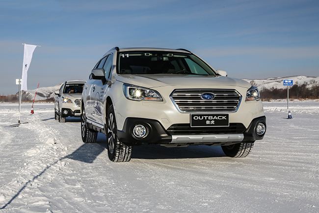 试驾斯巴鲁七座suv2.4l,斯巴鲁冰雪试驾